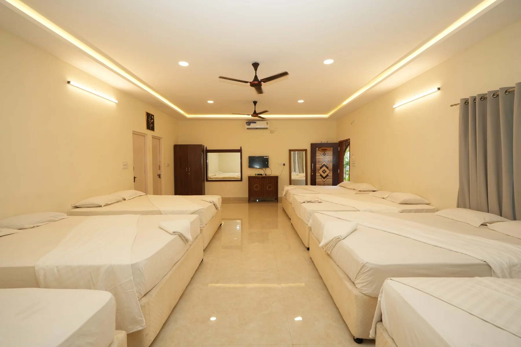 Large group accommodation